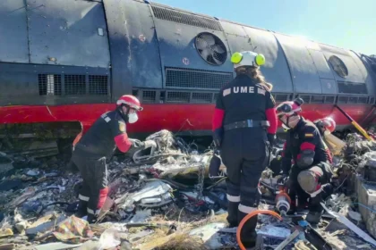 Murieron 68 personas en el accidente de tren en España.