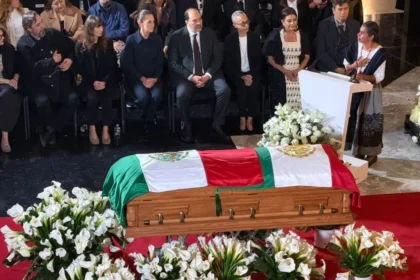 Cuauhtémoc Cárdenas a la rotonda de personas ilustres; propone Sheinbaum